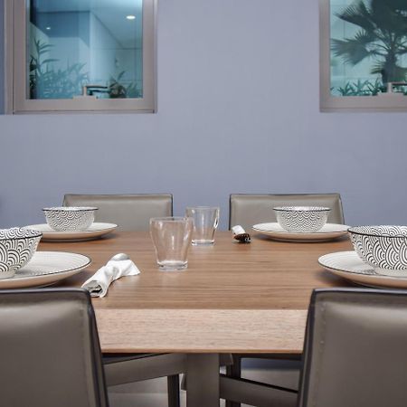 Elegant 2Br View With Rooftop Pool The Bay Dubai Eksteriør billede