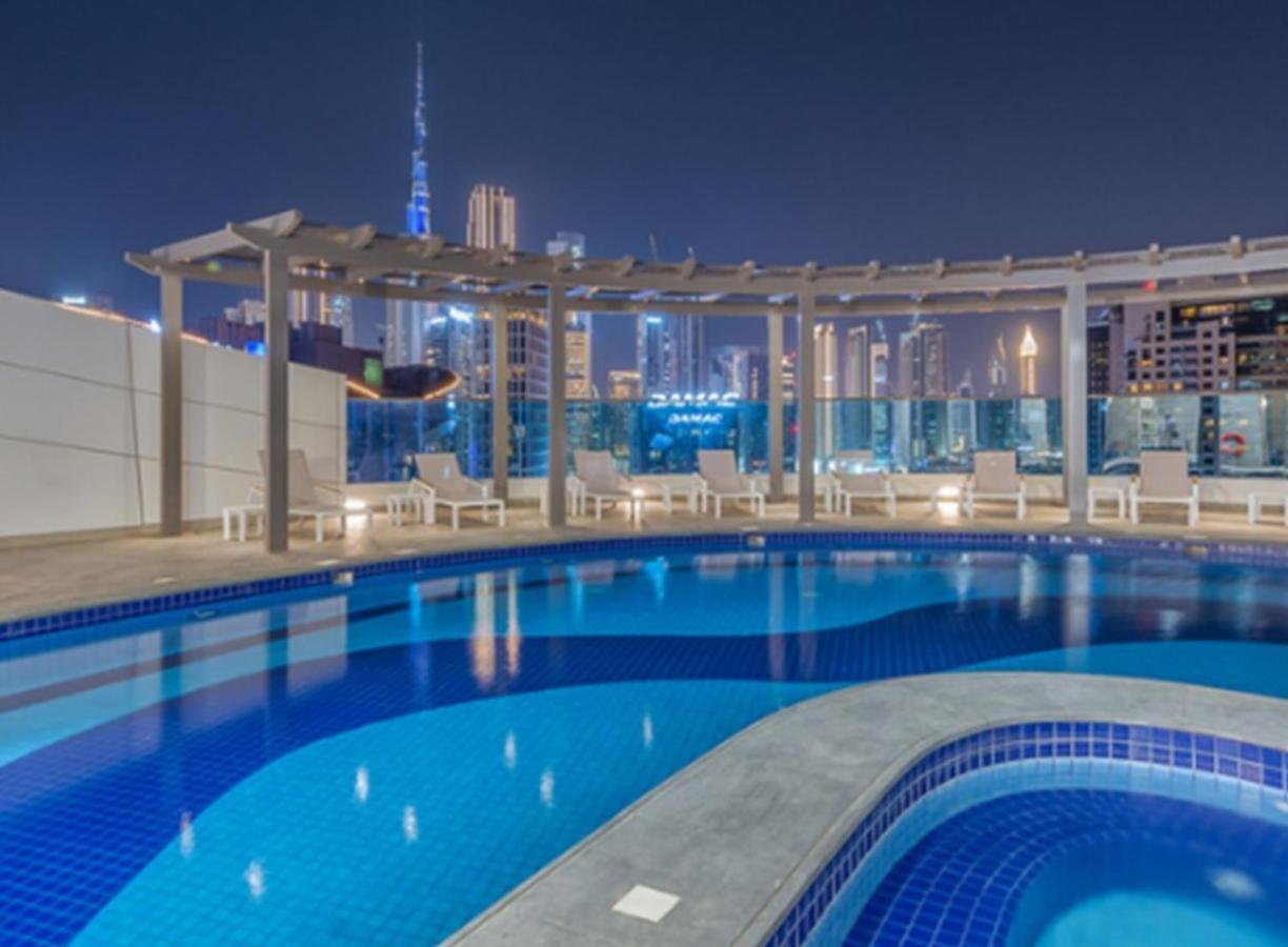 Elegant 2Br View With Rooftop Pool The Bay Dubai Eksteriør billede