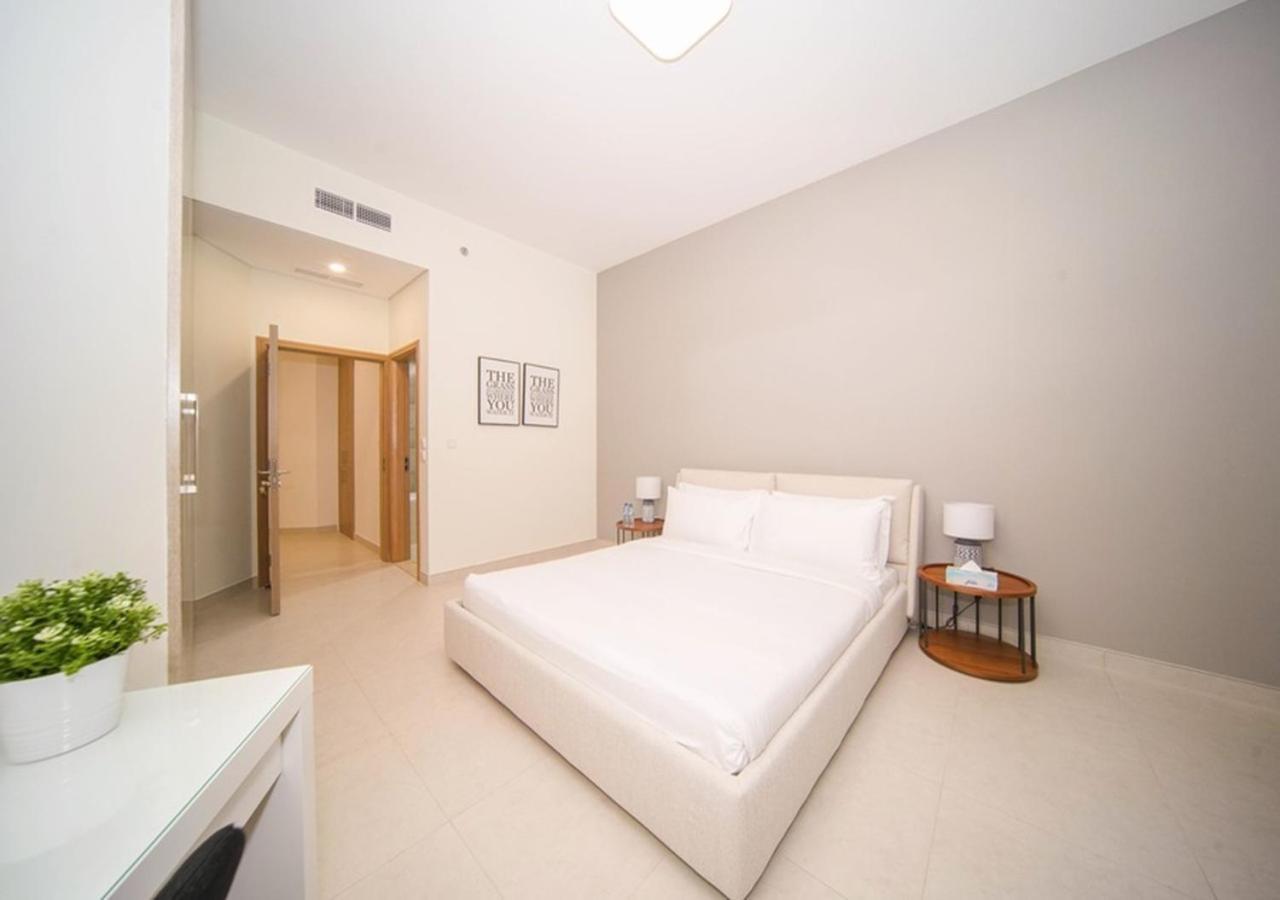 Elegant 2Br View With Rooftop Pool The Bay Dubai Eksteriør billede