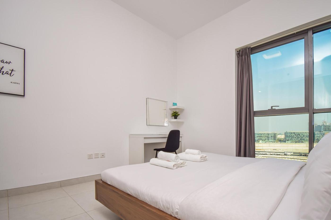 Elegant 2Br View With Rooftop Pool The Bay Dubai Eksteriør billede
